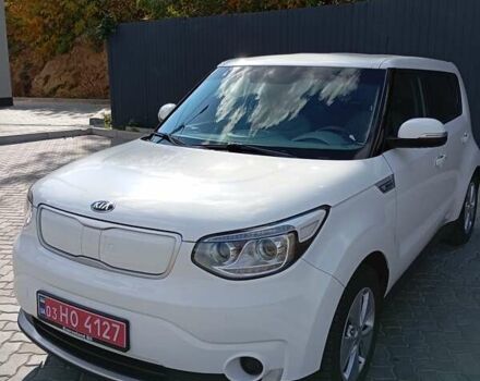 Белый Киа Soul, объемом двигателя 0 л и пробегом 98 тыс. км за 6800 $, фото 1 на Automoto.ua