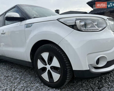 Білий Кіа Soul, об'ємом двигуна 0 л та пробігом 162 тис. км за 6700 $, фото 26 на Automoto.ua