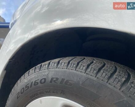 Білий Кіа Soul, об'ємом двигуна 0 л та пробігом 99 тис. км за 7400 $, фото 46 на Automoto.ua