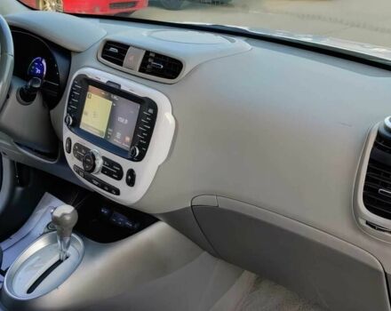 Белый Киа Soul, объемом двигателя 0 л и пробегом 78 тыс. км за 1900 $, фото 7 на Automoto.ua