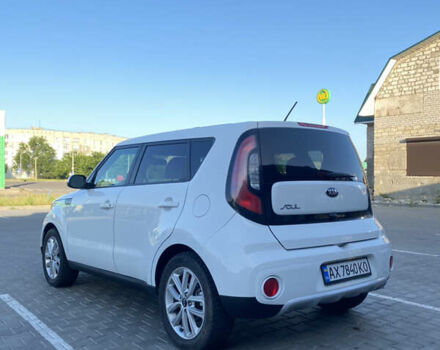 Білий Кіа Soul, об'ємом двигуна 2 л та пробігом 195 тис. км за 8600 $, фото 11 на Automoto.ua