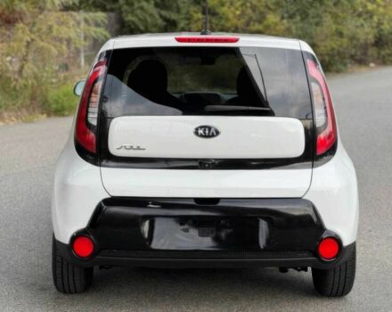 Белый Киа Soul, объемом двигателя 2 л и пробегом 72 тыс. км за 5600 $, фото 6 на Automoto.ua