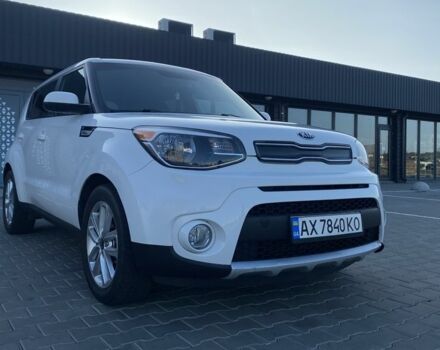 Білий Кіа Soul, об'ємом двигуна 2 л та пробігом 196 тис. км за 8900 $, фото 3 на Automoto.ua