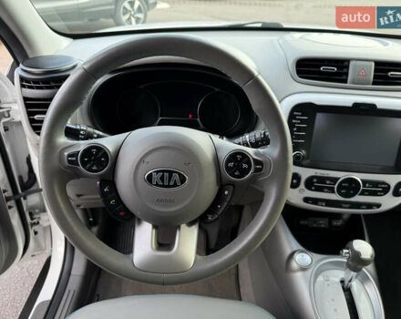 Белый Киа Soul, объемом двигателя 0 л и пробегом 149 тыс. км за 6950 $, фото 28 на Automoto.ua