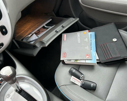 Білий Кіа Soul, об'ємом двигуна 0 л та пробігом 113 тис. км за 6900 $, фото 4 на Automoto.ua