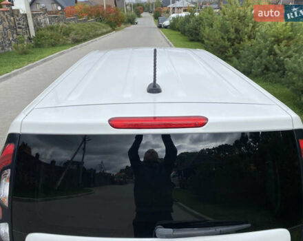 Білий Кіа Soul, об'ємом двигуна 0 л та пробігом 127 тис. км за 7500 $, фото 12 на Automoto.ua