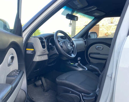 Білий Кіа Soul, об'ємом двигуна 2 л та пробігом 195 тис. км за 8600 $, фото 18 на Automoto.ua