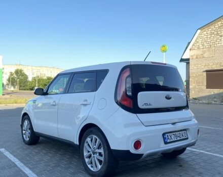 Білий Кіа Soul, об'ємом двигуна 2 л та пробігом 196 тис. км за 8900 $, фото 12 на Automoto.ua