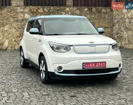 Білий Кіа Soul, об'ємом двигуна 0 л та пробігом 128 тис. км за 6750 $, фото 12 на Automoto.ua