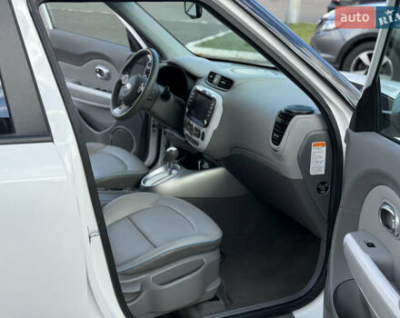 Белый Киа Soul, объемом двигателя 0 л и пробегом 149 тыс. км за 6950 $, фото 21 на Automoto.ua