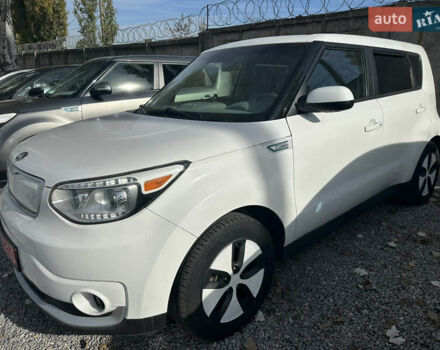 Белый Киа Soul, объемом двигателя 0 л и пробегом 112 тыс. км за 7300 $, фото 6 на Automoto.ua