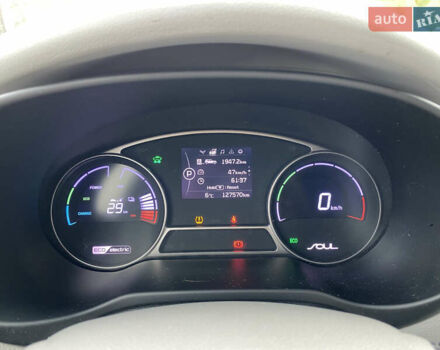 Білий Кіа Soul, об'ємом двигуна 0 л та пробігом 127 тис. км за 7500 $, фото 33 на Automoto.ua