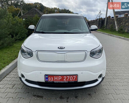 Білий Кіа Soul, об'ємом двигуна 0 л та пробігом 127 тис. км за 7500 $, фото 1 на Automoto.ua