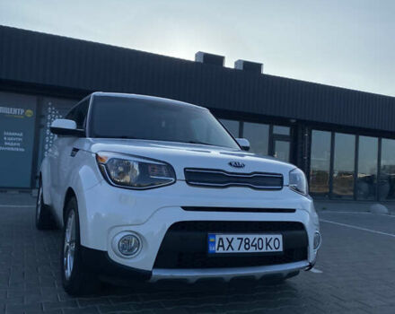 Білий Кіа Soul, об'ємом двигуна 2 л та пробігом 195 тис. км за 8600 $, фото 1 на Automoto.ua