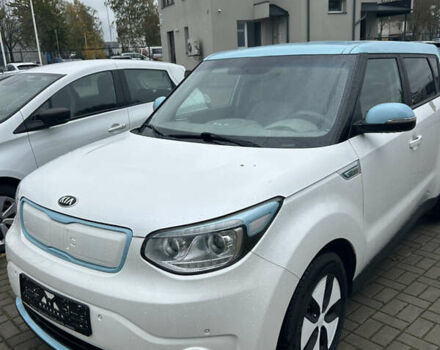 Білий Кіа Soul, об'ємом двигуна 0 л та пробігом 113 тис. км за 6900 $, фото 8 на Automoto.ua