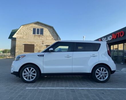 Білий Кіа Soul, об'ємом двигуна 2 л та пробігом 196 тис. км за 8900 $, фото 7 на Automoto.ua
