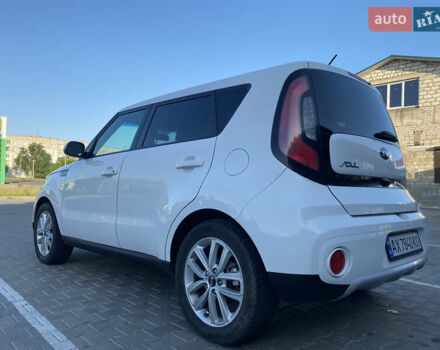 Білий Кіа Soul, об'ємом двигуна 2 л та пробігом 195 тис. км за 8600 $, фото 9 на Automoto.ua