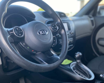 Білий Кіа Soul, об'ємом двигуна 2 л та пробігом 195 тис. км за 8600 $, фото 19 на Automoto.ua