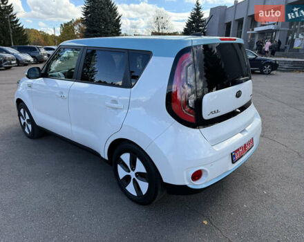 Белый Киа Soul, объемом двигателя 0 л и пробегом 149 тыс. км за 6950 $, фото 11 на Automoto.ua