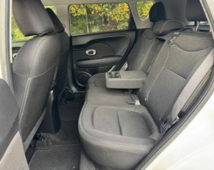 Белый Киа Soul, объемом двигателя 2 л и пробегом 72 тыс. км за 5600 $, фото 10 на Automoto.ua
