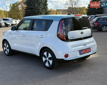 Белый Киа Soul, объемом двигателя 0 л и пробегом 149 тыс. км за 6950 $, фото 3 на Automoto.ua