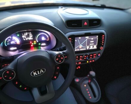 Белый Киа Soul, объемом двигателя 0 л и пробегом 109 тыс. км за 7400 $, фото 6 на Automoto.ua