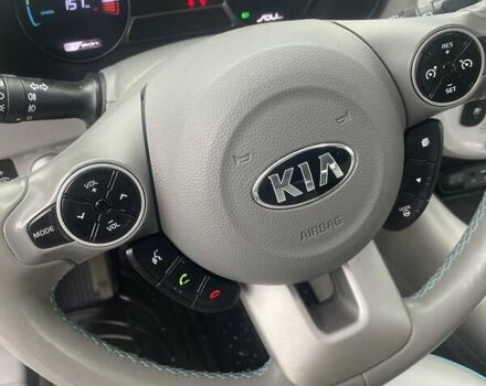 Белый Киа Soul, объемом двигателя 0 л и пробегом 101 тыс. км за 11900 $, фото 11 на Automoto.ua