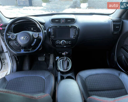Белый Киа Soul, объемом двигателя 1.6 л и пробегом 37 тыс. км за 11990 $, фото 31 на Automoto.ua
