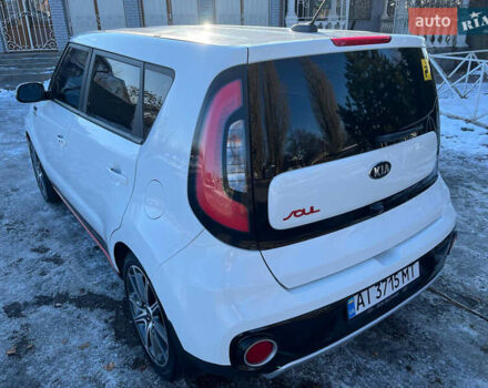 Белый Киа Soul, объемом двигателя 1.6 л и пробегом 37 тыс. км за 11990 $, фото 16 на Automoto.ua