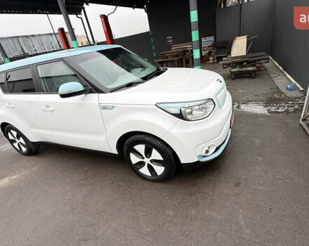 Белый Киа Soul, объемом двигателя 0 л и пробегом 172 тыс. км за 5850 $, фото 19 на Automoto.ua