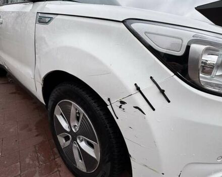 Белый Киа Soul, объемом двигателя 0 л и пробегом 153 тыс. км за 8300 $, фото 12 на Automoto.ua