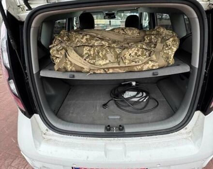 Белый Киа Soul, объемом двигателя 0 л и пробегом 153 тыс. км за 8300 $, фото 16 на Automoto.ua