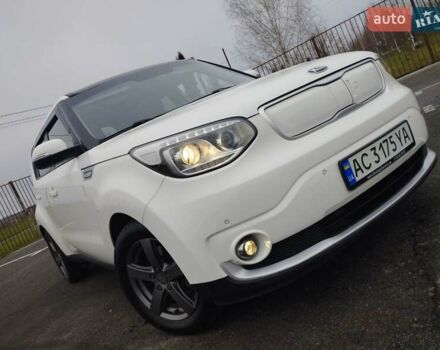 Білий Кіа Soul, об'ємом двигуна 0 л та пробігом 95 тис. км за 9700 $, фото 4 на Automoto.ua