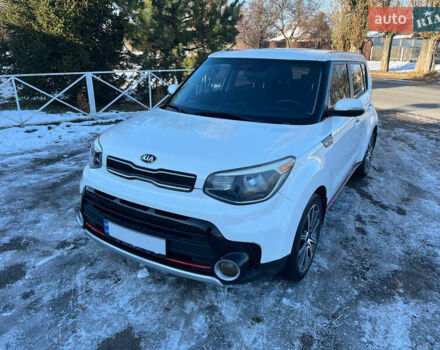Белый Киа Soul, объемом двигателя 1.6 л и пробегом 37 тыс. км за 11990 $, фото 12 на Automoto.ua