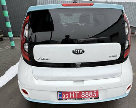 Белый Киа Soul, объемом двигателя 0 л и пробегом 172 тыс. км за 5850 $, фото 13 на Automoto.ua
