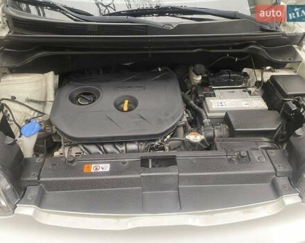 Белый Киа Soul, объемом двигателя 2 л и пробегом 118 тыс. км за 12200 $, фото 12 на Automoto.ua