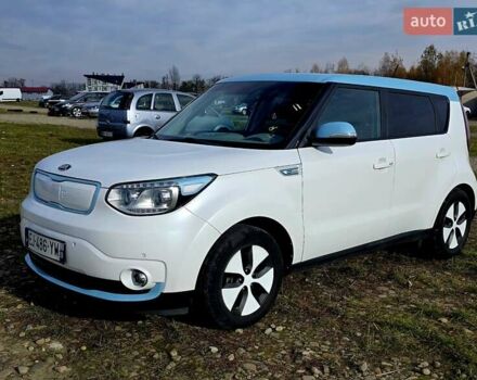 Белый Киа Soul, объемом двигателя 0 л и пробегом 125 тыс. км за 6800 $, фото 6 на Automoto.ua