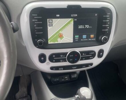 Белый Киа Soul, объемом двигателя 0 л и пробегом 101 тыс. км за 11900 $, фото 9 на Automoto.ua