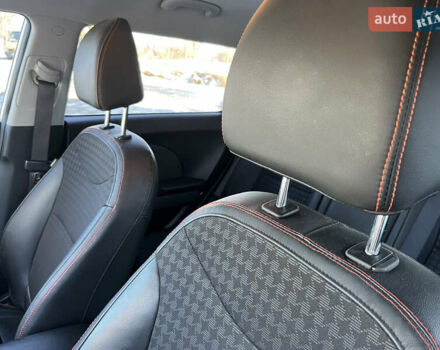 Белый Киа Soul, объемом двигателя 1.6 л и пробегом 37 тыс. км за 11990 $, фото 45 на Automoto.ua