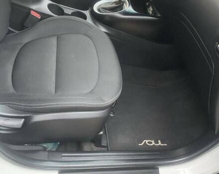 Белый Киа Soul, объемом двигателя 2 л и пробегом 118 тыс. км за 12200 $, фото 34 на Automoto.ua