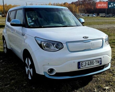 Белый Киа Soul, объемом двигателя 0 л и пробегом 125 тыс. км за 6800 $, фото 9 на Automoto.ua