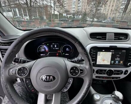 Белый Киа Soul, объемом двигателя 0 л и пробегом 153 тыс. км за 8300 $, фото 11 на Automoto.ua