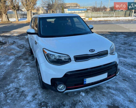 Белый Киа Soul, объемом двигателя 1.6 л и пробегом 37 тыс. км за 11990 $, фото 13 на Automoto.ua