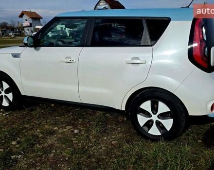 Белый Киа Soul, объемом двигателя 0 л и пробегом 125 тыс. км за 6800 $, фото 1 на Automoto.ua