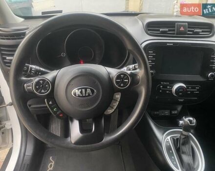Белый Киа Soul, объемом двигателя 2 л и пробегом 118 тыс. км за 12200 $, фото 8 на Automoto.ua