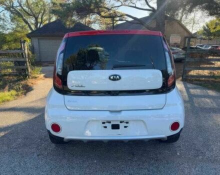 Білий Кіа Soul, об'ємом двигуна 2 л та пробігом 89 тис. км за 6200 $, фото 5 на Automoto.ua