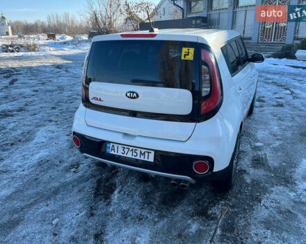 Белый Киа Soul, объемом двигателя 1.6 л и пробегом 37 тыс. км за 11990 $, фото 19 на Automoto.ua