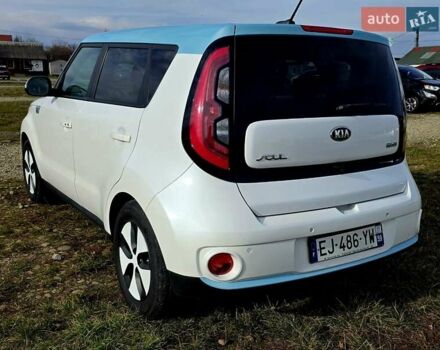 Белый Киа Soul, объемом двигателя 0 л и пробегом 125 тыс. км за 6800 $, фото 10 на Automoto.ua