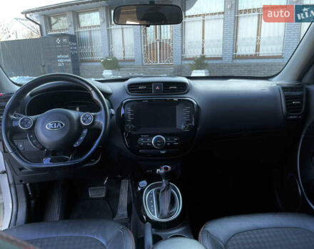 Белый Киа Soul, объемом двигателя 1.6 л и пробегом 37 тыс. км за 11990 $, фото 32 на Automoto.ua