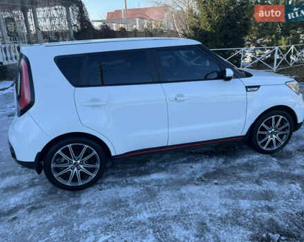 Белый Киа Soul, объемом двигателя 1.6 л и пробегом 37 тыс. км за 11990 $, фото 24 на Automoto.ua